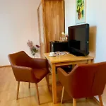 Sonnenblumenhof - & * Mühlheim