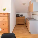 Sonnenblumenhof - & * Mühlheim