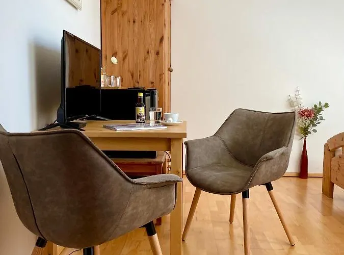 Sonnenblumenhof - & Venkovský dům Mühlheim